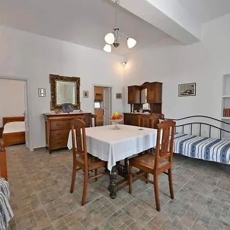Tinos Hospitality * Tzados