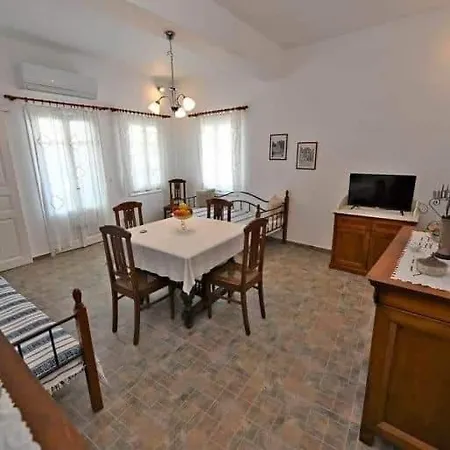 Tinos Hospitality Tatil Evi *